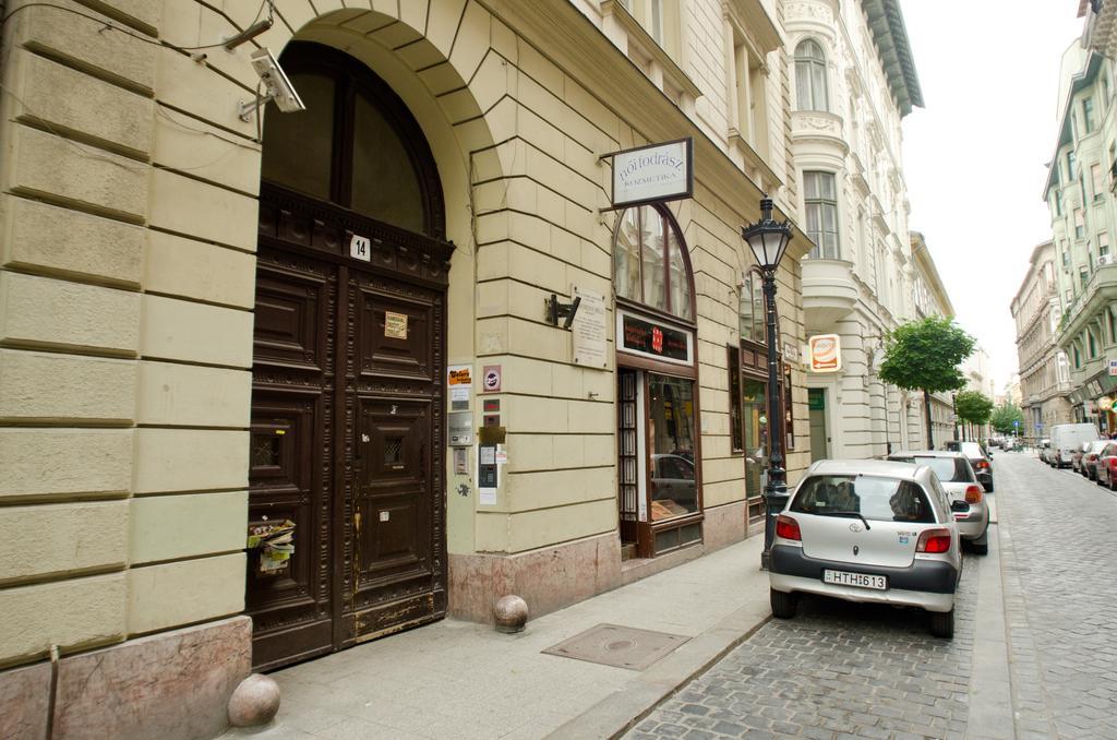 Colors Guest House Budapest Extérieur photo