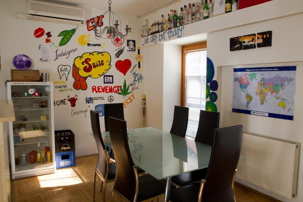 Colors Guest House Budapest Chambre photo